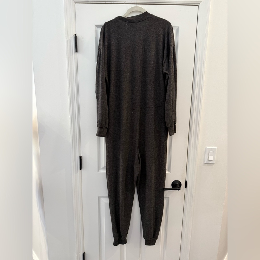 NWT Show Me Your MUMU Jules Cozy Loungewear Jumpsuit Charcoal Gray Size small - Picture 4 of 7